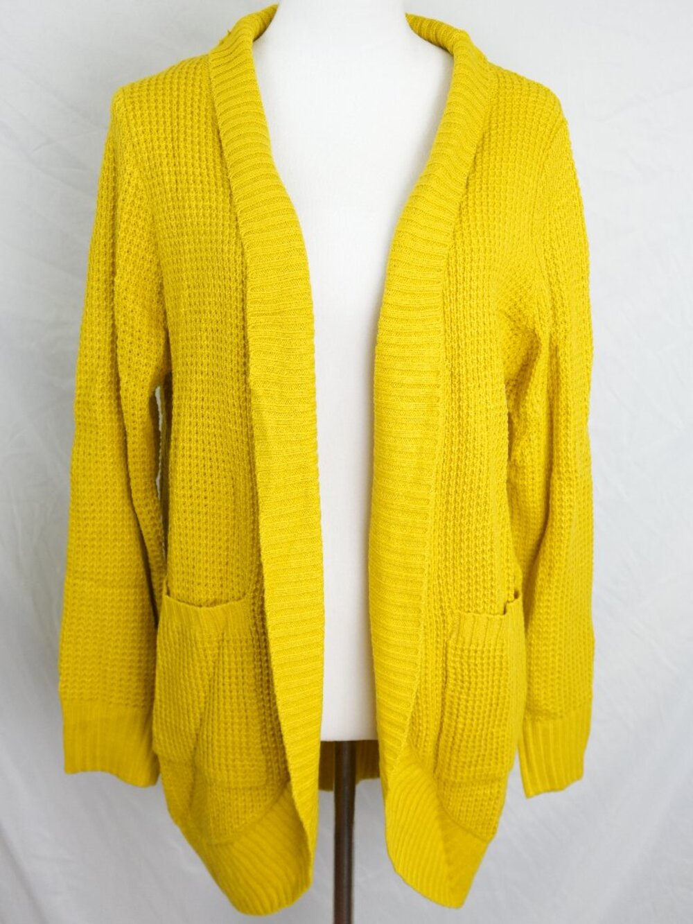 NWT Merokeety Womens Large Yellow Chunky Knit Sweater Cardigan 2 Pock